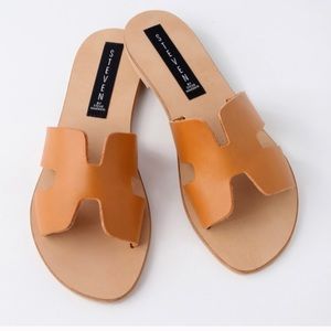 LAST CHANCE Steve Madden Cognac Greece Sandals
